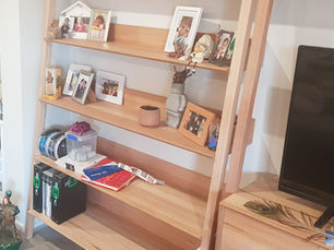 Ladder inspired bookshelf, the final build