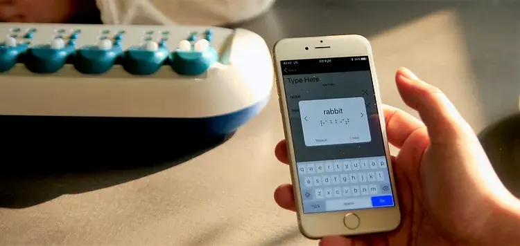 Miniatura: Taptilo 4.0 dispositivo de aprendizaje braille