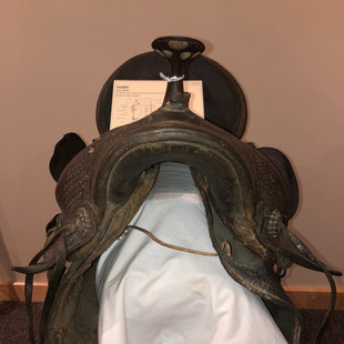 Saddle