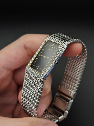 Credor 2F70-5330 – Vintage Black Gold Quartz Watch | Wonder Dials