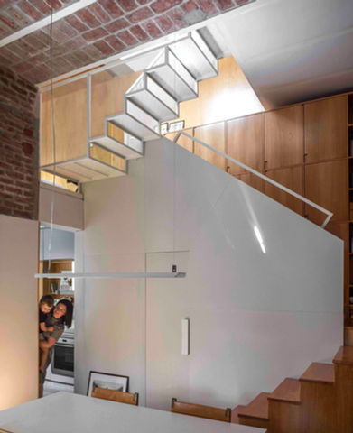 mueble escalera en madera guatambú - remodelacion de PH - escalera de metal desplegado y chapa.