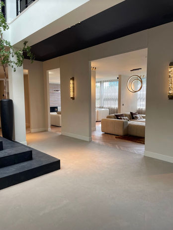 beng-showroom-atrium-bg2