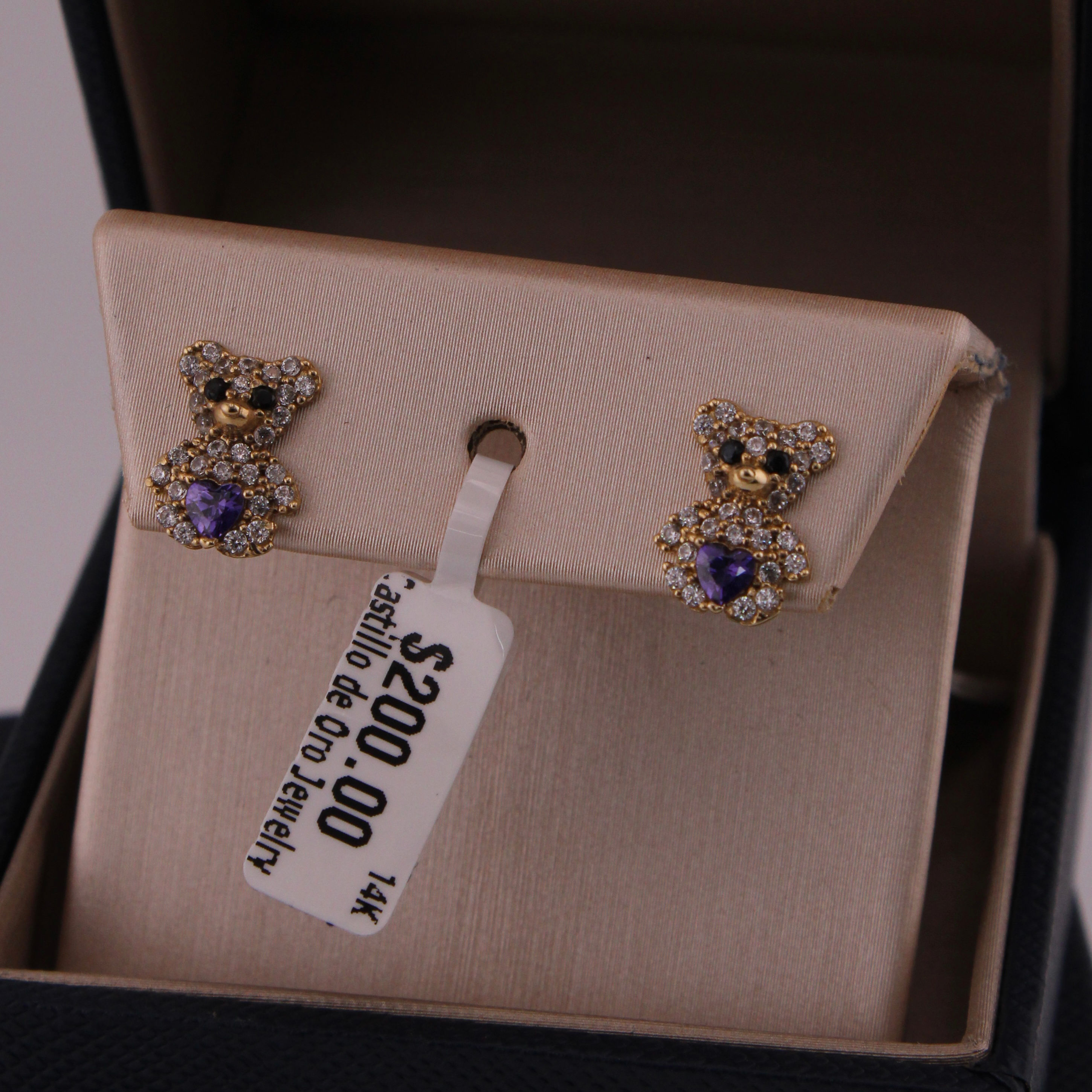 Women's earrings in 14k gold