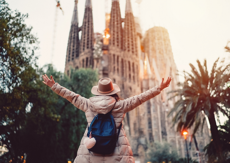 sagrada familia barcelona.png