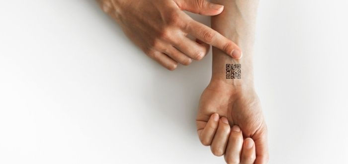Tecnología QR en Microchips en humanos