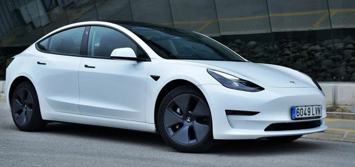 Tesla Model 3 | Coches eléctricos más vendidos
