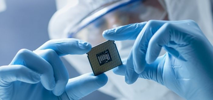 Humanos con tecnología subcutánea