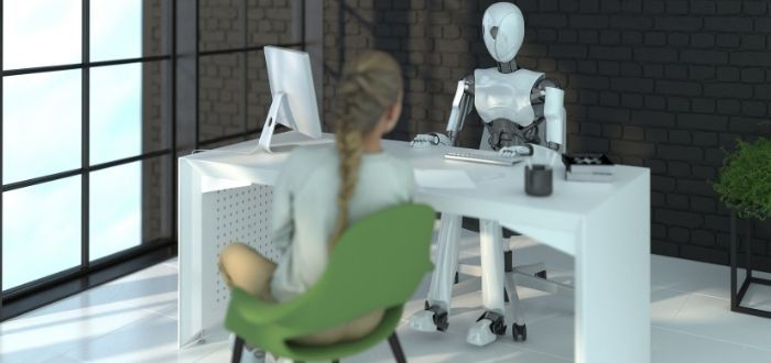 Robot androide en interacción con humana