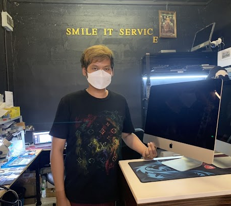 รับซ่อม iMac อโศก ลูกค้านำเครื่อง iMac 21" มาซ่อมเมนบอร์ด