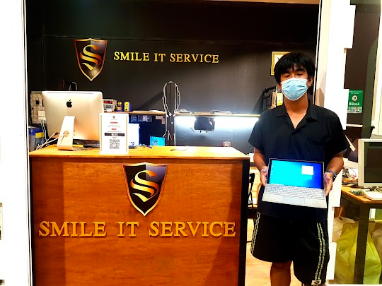 รับซ่อม Surface กรุงเทพ ลูกค้านำเครื่อง Surface Pro 5 มาเปลี่ยนแบต