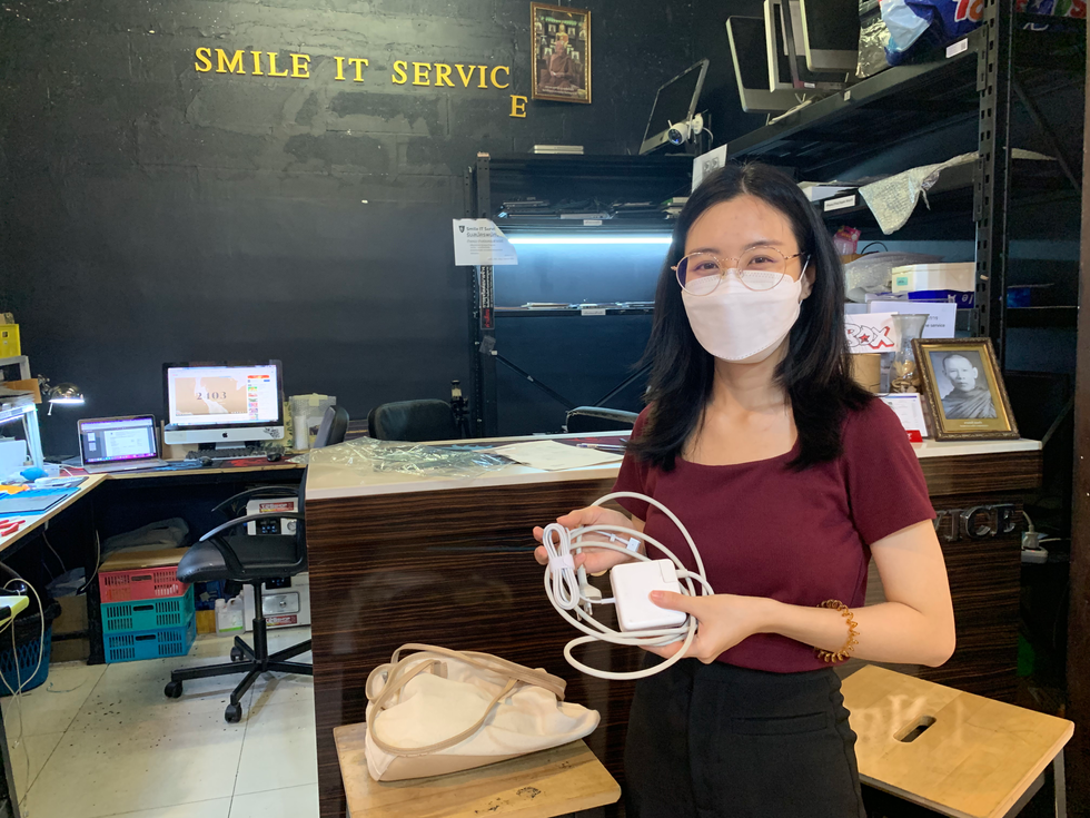 รับซ่อม Magsafe 	กาญจนบุรี ลูกค้านำเครื่อง Magsafe 2 มาเปลี่ยนสาย