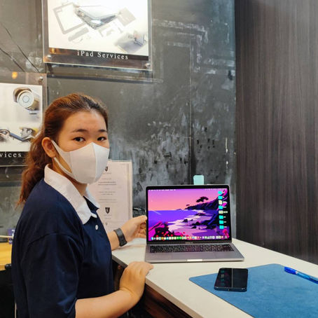 วิธีแก้ Macbook Pro 13"  Touchbar A2159 หน้าจอแตกแก้ไขได้