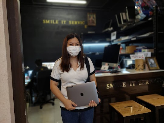 รับซ่อม Macbook กาฬสินธุ์ ลูกค้านำเครื่อง Macbook Air A2337 มาเปลี่ยนจอใน