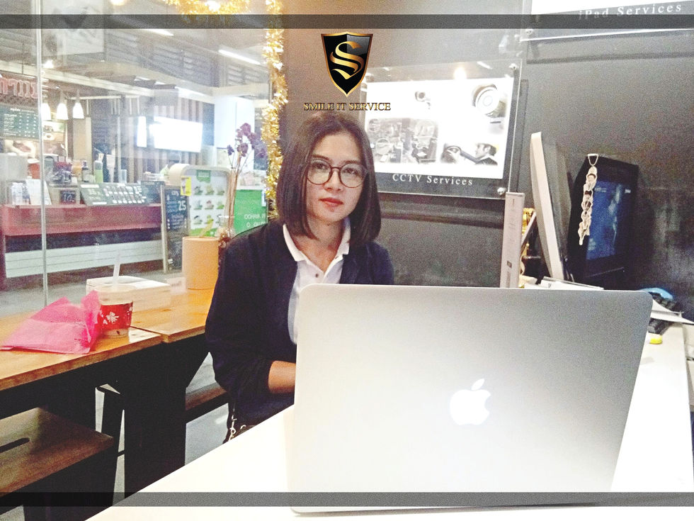 รวมภาพลูกค้า MacBook มาใช้บริการเปลี่ยนหน้าจอกับทางร้าน