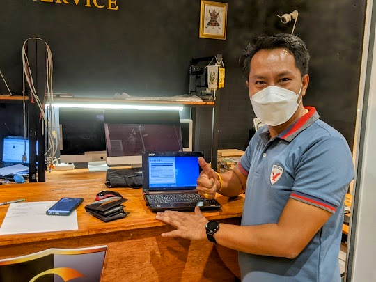 รับซ่อม Notebook  นครปฐม ลูกค้านำเครื่อง Acer มาลง Windows ใหม่