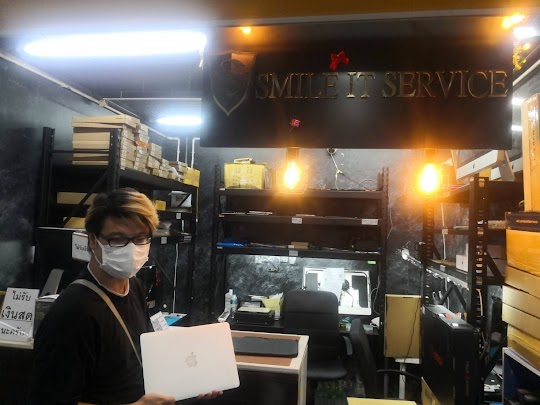 รับซ่อม Macbook สุพรรณบุรี ลูกค้านำเครื่อง Macbook Pro A1502 มาเปลี่ยนลำโพง