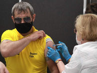 «Яндекс» запустил вакцинацию курьеров и водителей из зарубежных стран