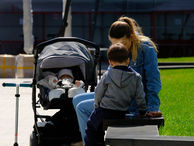 МВД поручили оценить практику продления пребывания в РФ несовершеннолетних иностранцев