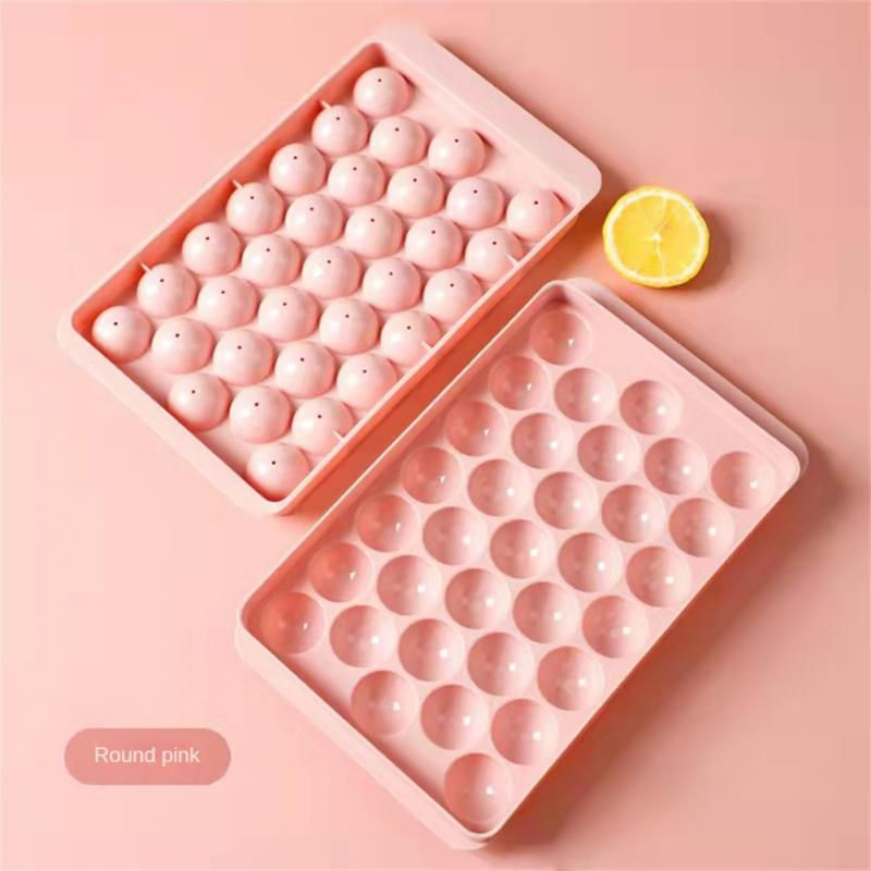 Thumbnail: 3D Round Ice Cube Tray Diamond Style