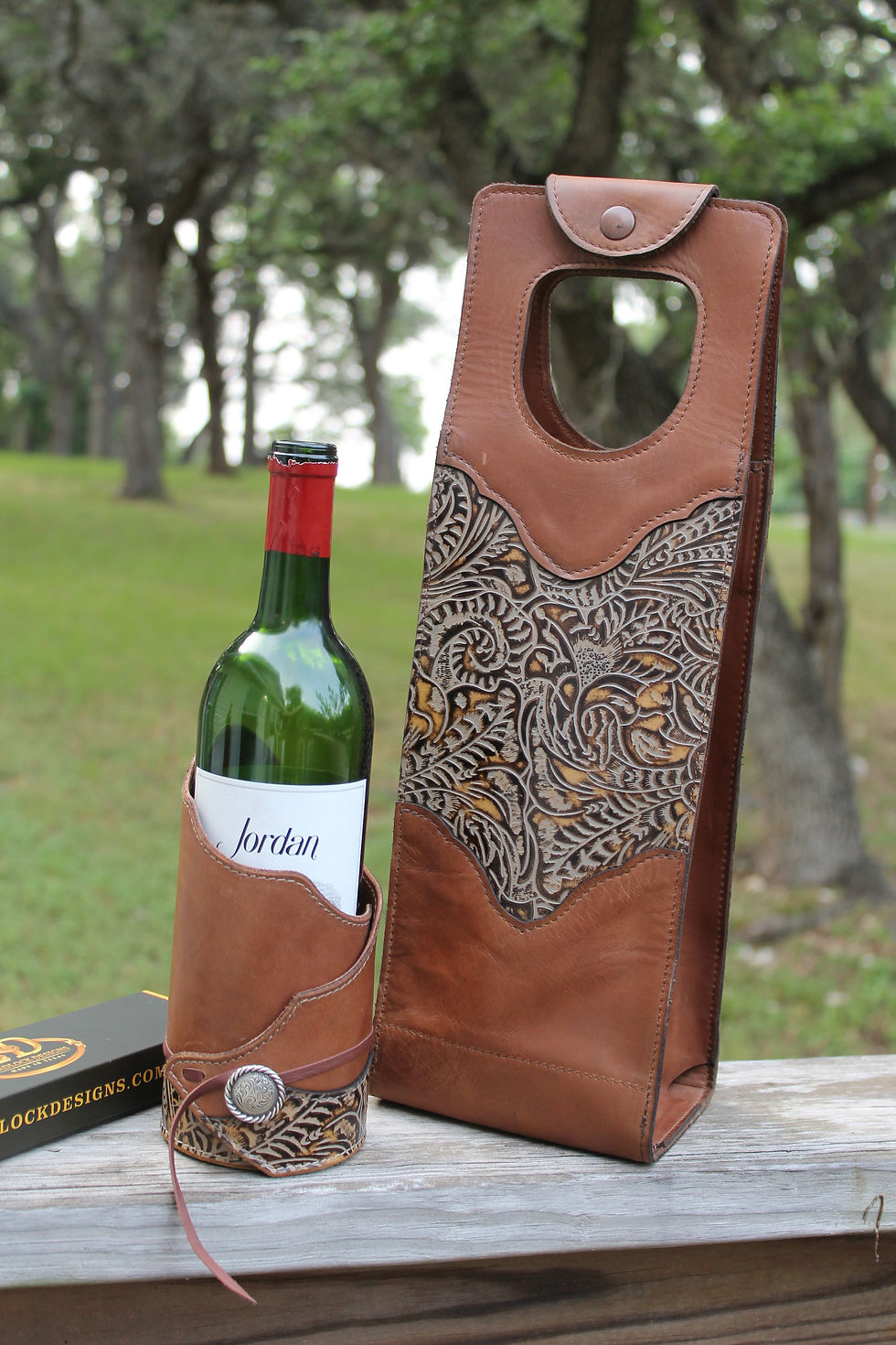 Thumbnail: HD Wine Wrap Scalloped