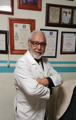 Dr. Juan Portilla Valencia