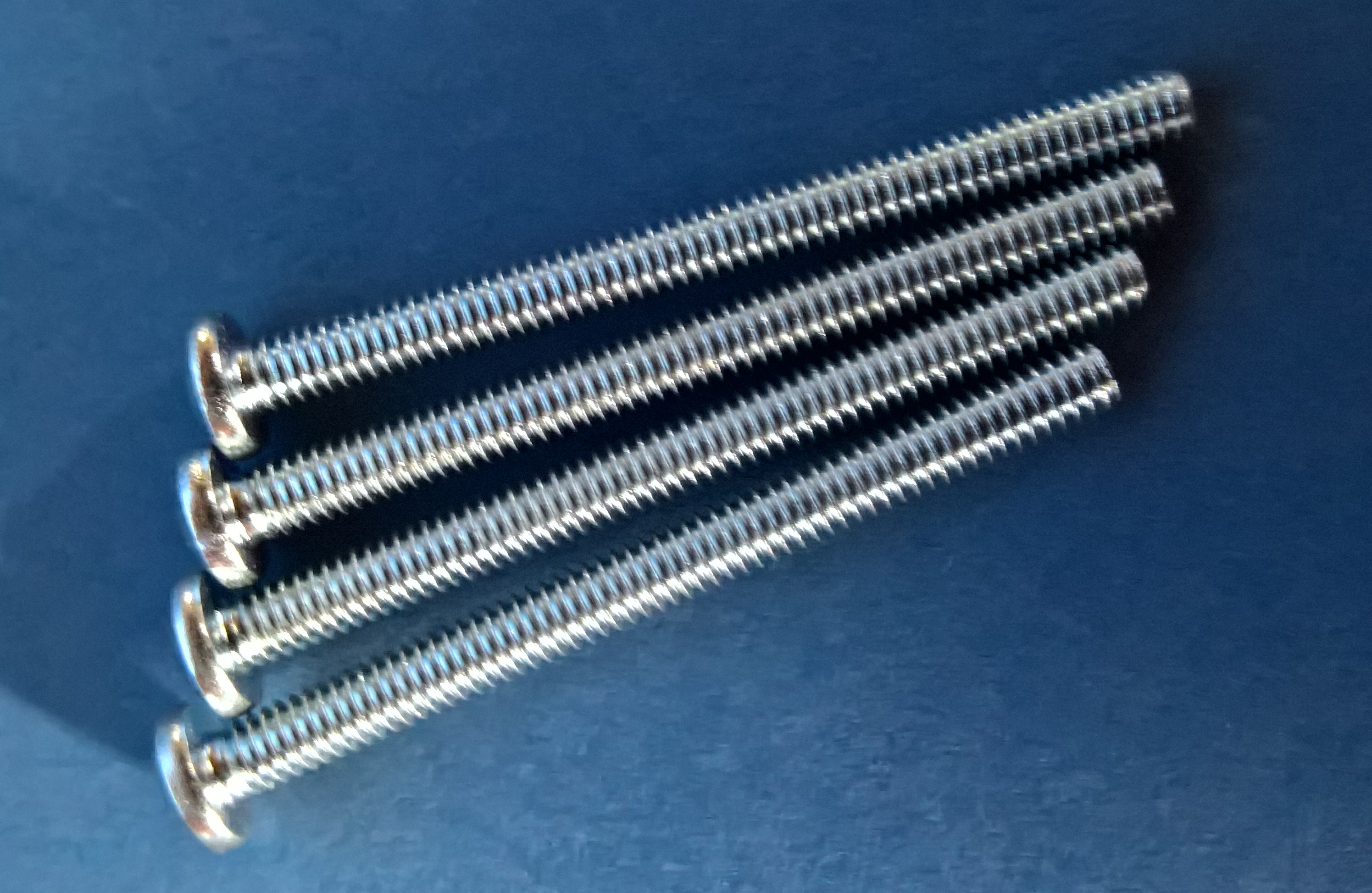 Screws2