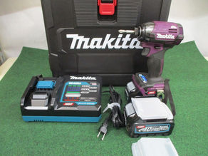 中古美品 Makita マキタ 40V充電式インパクトドライバ TD002GDXAP オーセンティックパープル 買取ました。