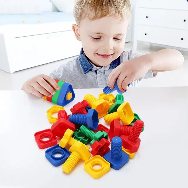 Miniatura: Tornillos y tuercas enroscables
