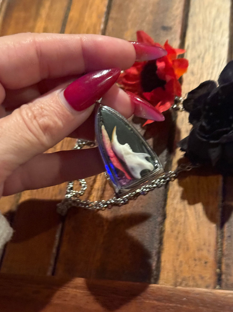 Thumbnail: Bone Locket