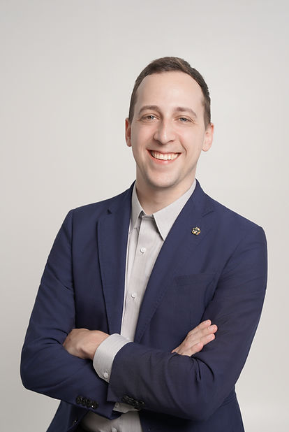 0119_Portrait_Chris7027_Edit (1).jpg