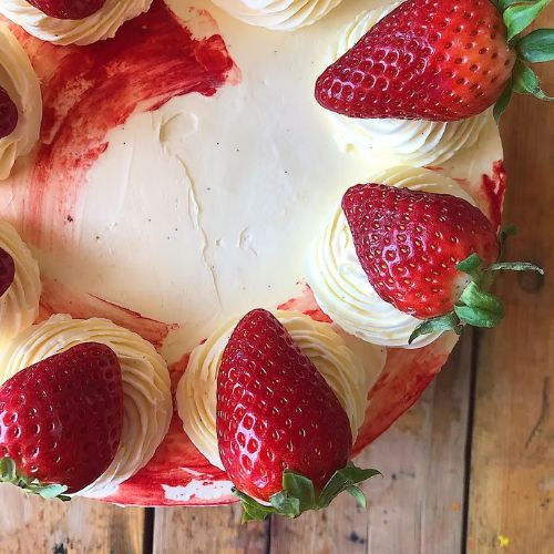 Eat & Mess Berry Swirl Cake with strawberries