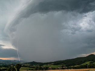 Bloqueio cede e chuva volta a cair em parte do Sul, segundo Cptec/Inpe