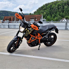 KTM Duke 690