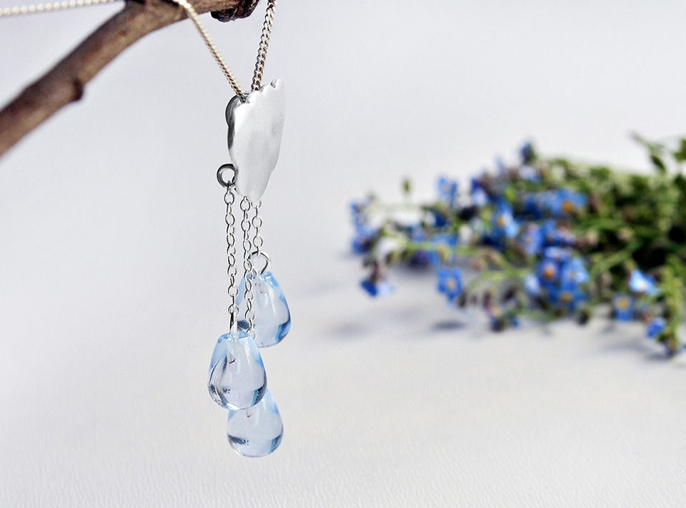Thumbnail: Side Silver Cloud Three Blue Crystal Raindrops Necklace