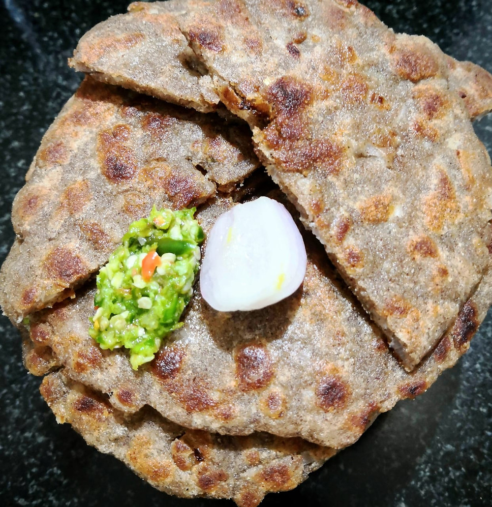 thalipeeth recipe, indian savoury pancake recipe, chilli garlic chutney thecha recipe, indian food recipe blog, gluten free multigrain flatbread recipe, traditional indian food blog whiskmixstir, sheetal jandial