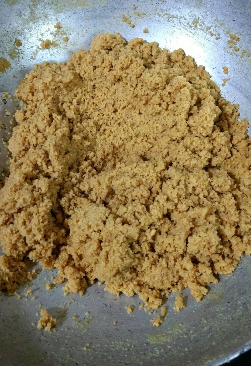 moong dal halva recipe, moong dal halwa recipe, indian recipe blog, indian dessert recipes, whiskmixstir food blog, sheetal jandial, traditional indian recipes