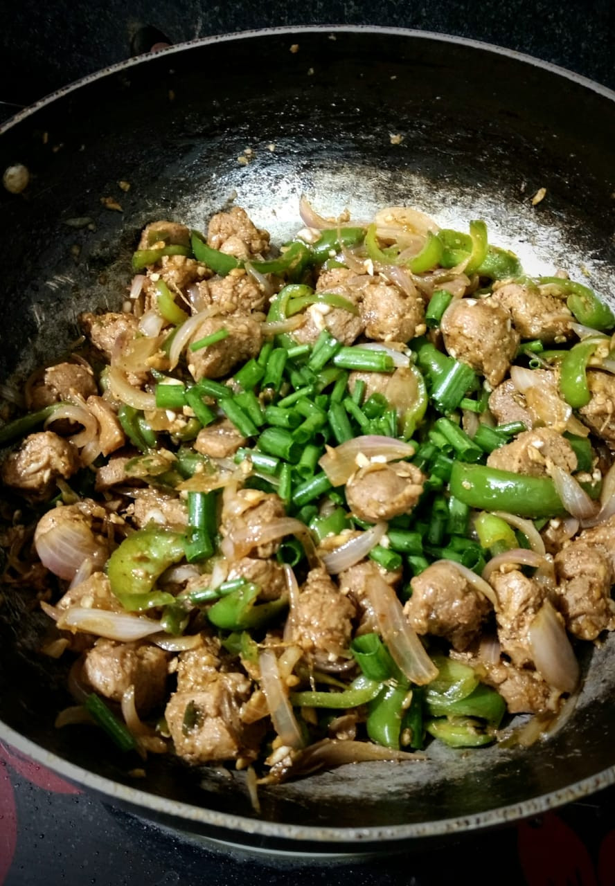 chilli soya chunks recipe, chilli soya nuggets recipe, soya recipes, plant based protein recipes, indian chinese recipes, indian food recipe blog whiskmixstir, sheetal jandial