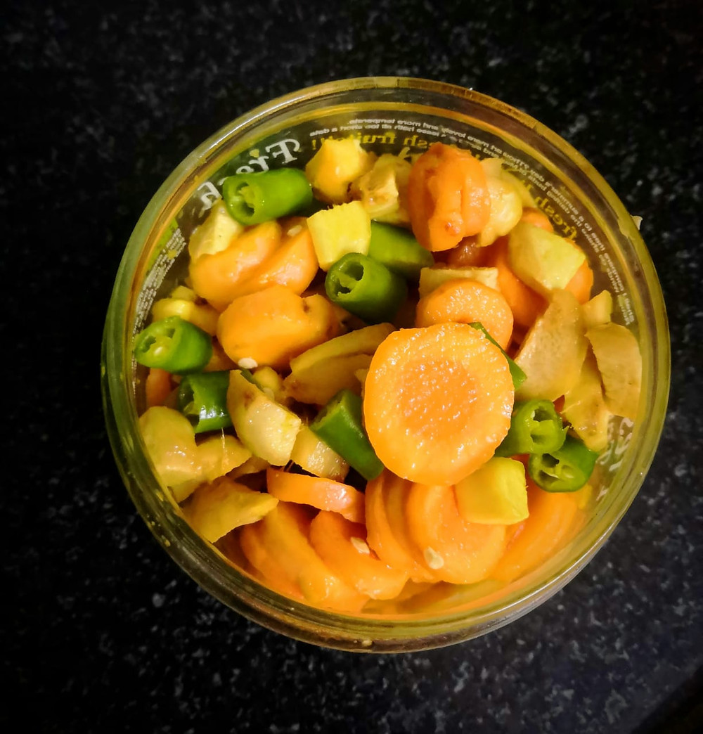 fresh turmeric and ginger pickle recipe, kachi haldi adrak ka achar recipe, indian pickle recipes, traditional indian food recipe blog whiskmixstir, sheetal jandial, seasonal indian recipes