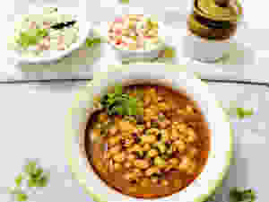 lobia curry recipe, rongi black eyes peas beans curry recipe, punjabi style curry recipes, traditional indian food recipe blog whiskmixstir, sheetal jandial, indian meal ideas recipes