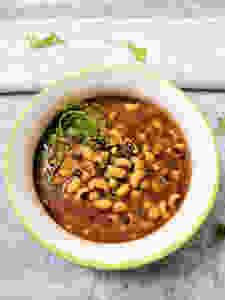 lobia curry recipe, rongi black eyes peas beans curry recipe, punjabi style curry recipes, traditional indian food recipe blog whiskmixstir, sheetal jandial, indian meal ideas recipes