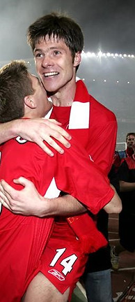 Steven Gerard and Xabi Alonzo Hugging in