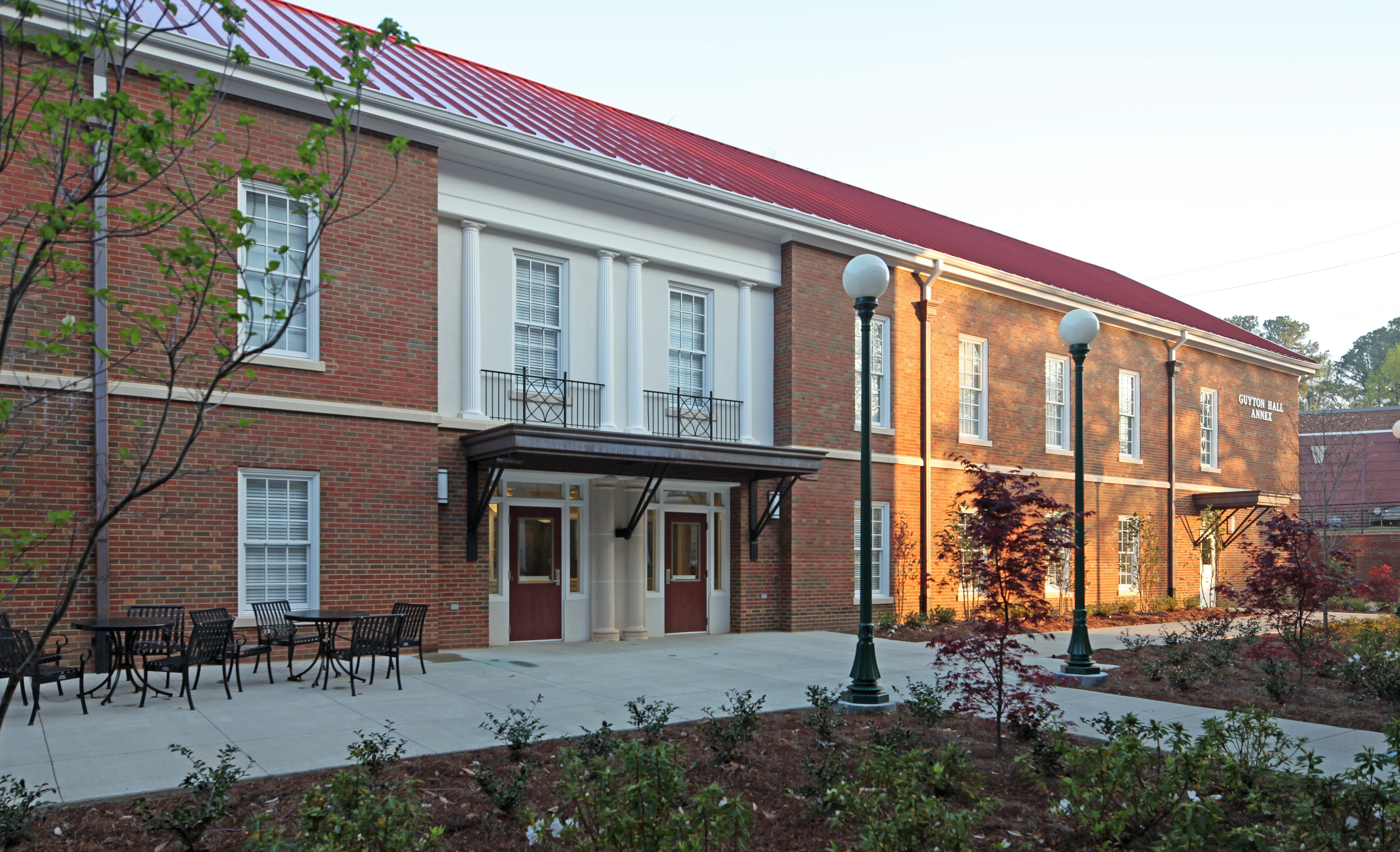OLE MISS GUYTON HALL ANNEX szzarch