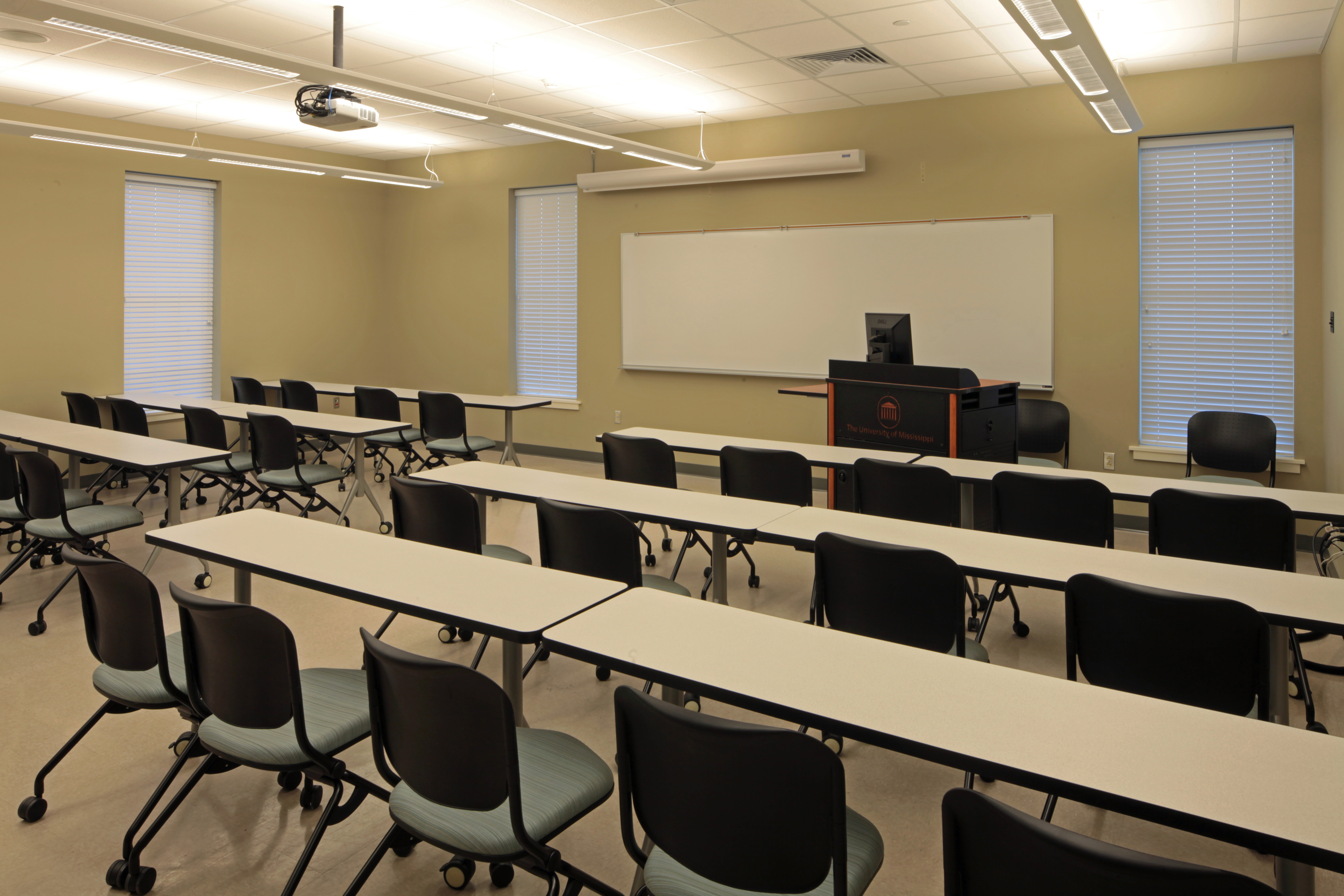 OLE MISS GUYTON HALL ANNEX szzarch