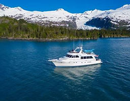 alaskan-luxury-cruises-Seamistsidehighmountains.jpg