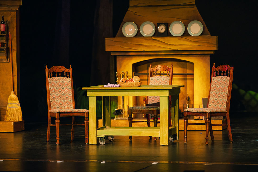 LUTheatre_Cinderella2023_@KatieStrzelecPhotography_F21A1722