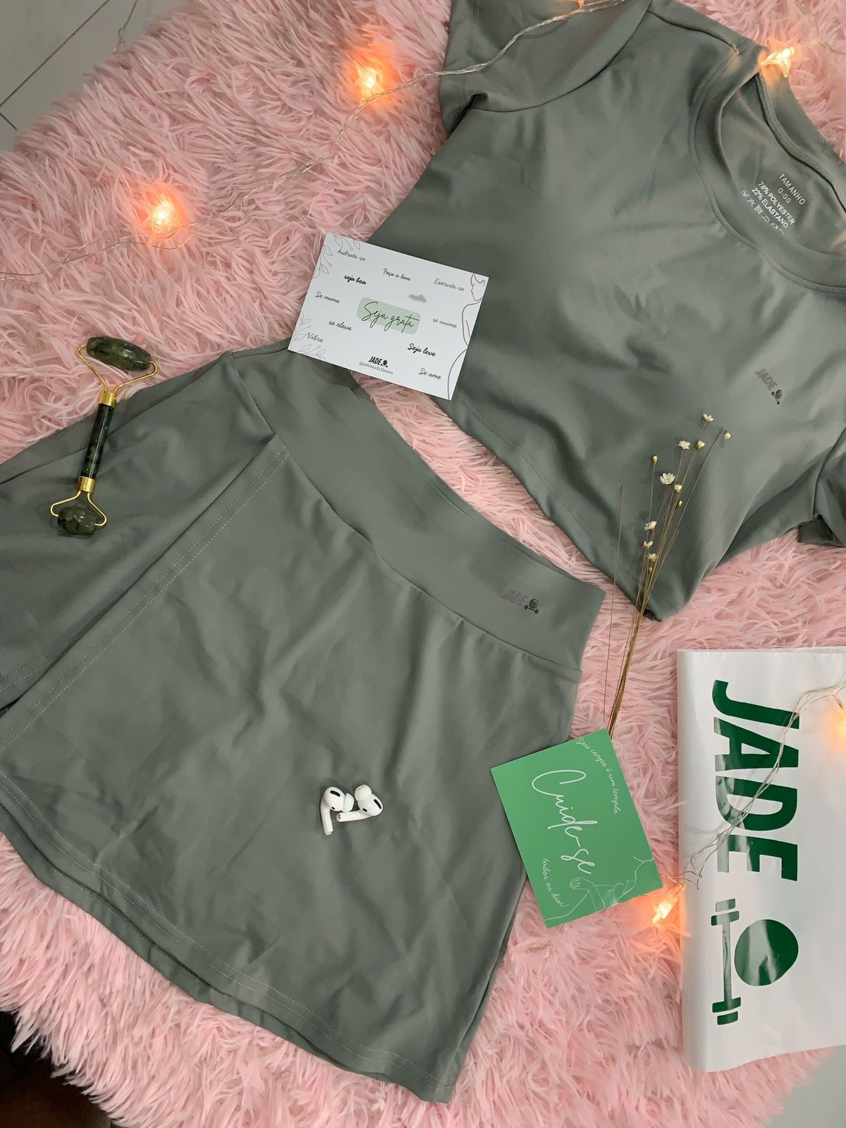 Conjunto - t-shirt + shorts saia