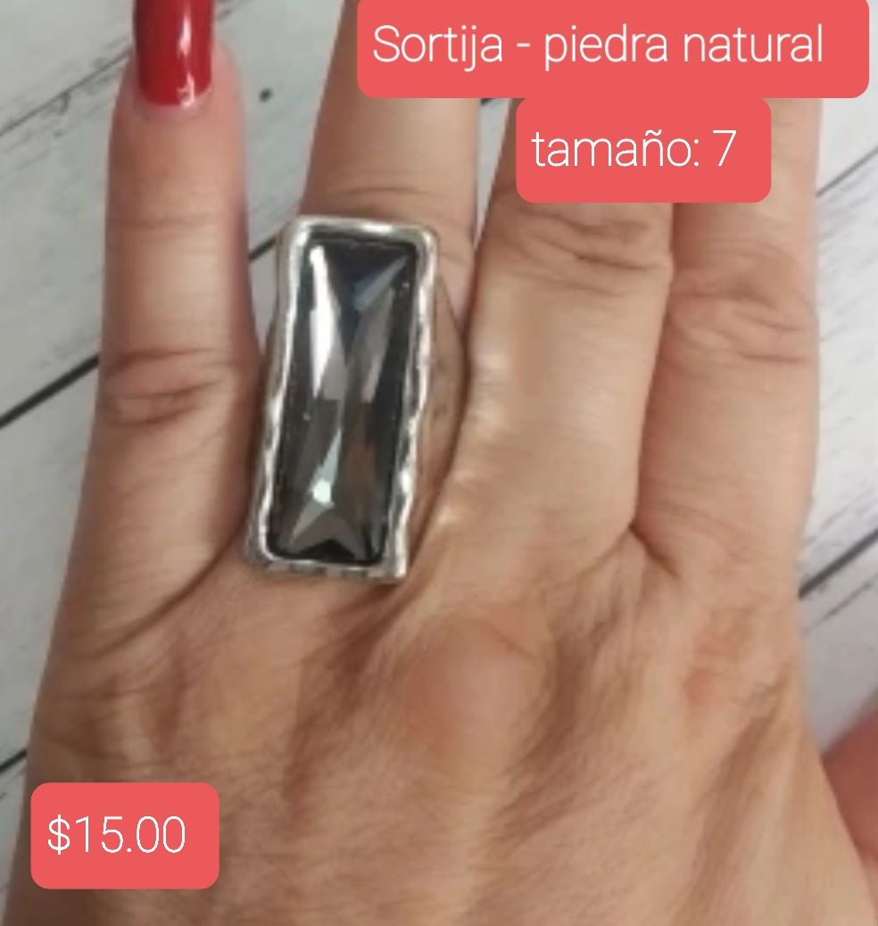 Gladys Gallardo Ring Rectangular with natural stone