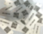 Placas plateadas grabadas con código QR