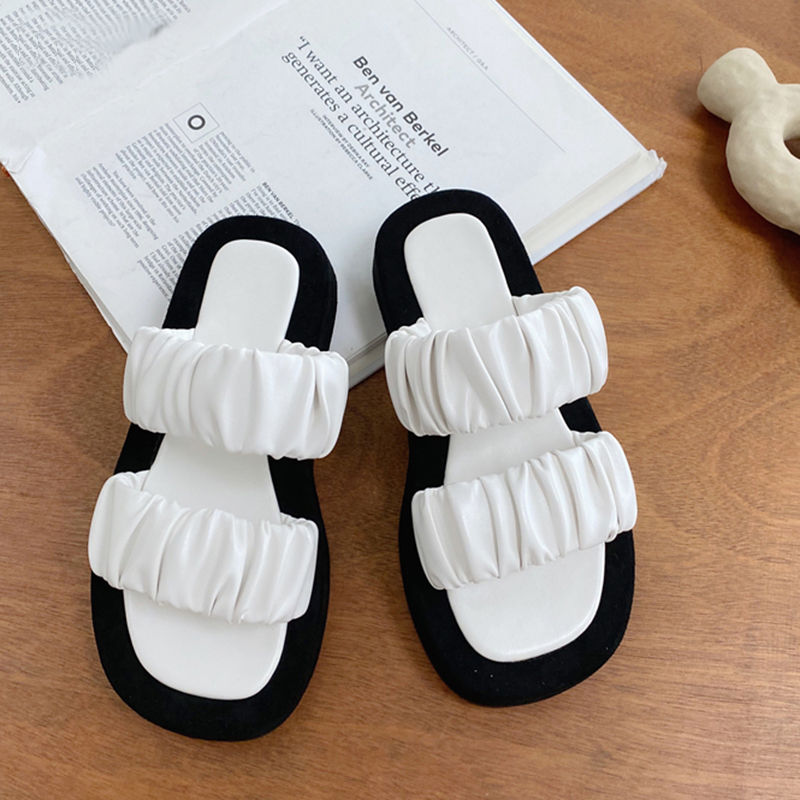 Thumbnail: flat sandal
