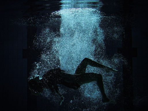 Medusa, une danse entre deux eaux